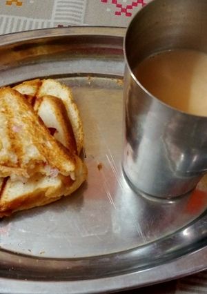 आलू के सैंडविच (Aloo ke sandwich recipe in hindi) रेसिपी मुख्य फोटो