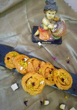A picture of Paneer Jalebi.