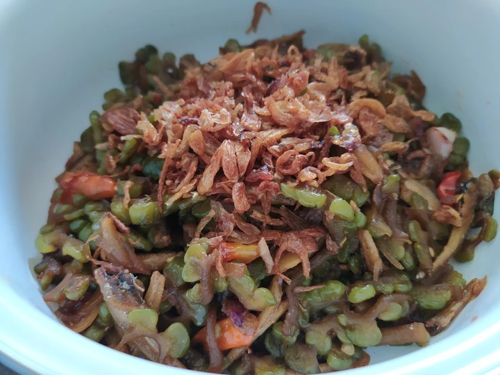 Langkah Gampang Membikin Resep Oseng pare yang Lezat Sekali Anti Ribet, Uenak Banget