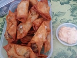Gorengan bakso sawi putih