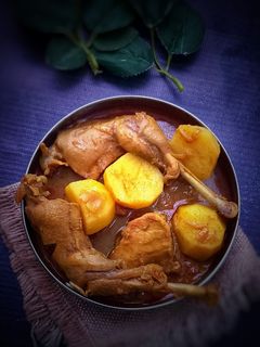 মুরগির লাল ঝোল(a fiery red Bengali chicken curry) রেসিপির প্রধান ছবি
