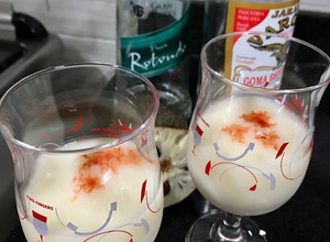 Una foto de Pisco sour de guanábana 🍹