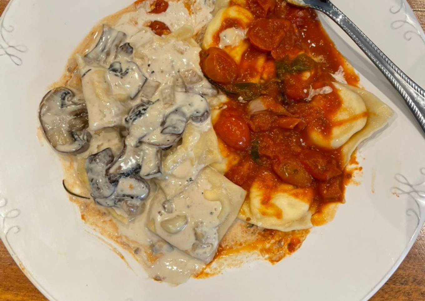 Ravioles de ricota y tomates secos