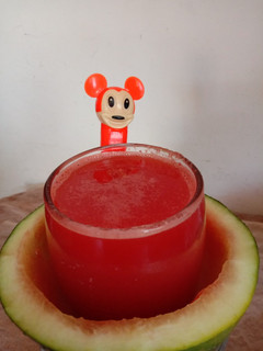 A picture of Water melon juice.