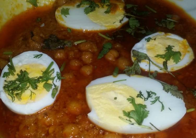 Recipe of Favorite White chany with boiled egg