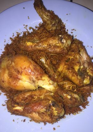 Foto resep Ayam goreng bumbu ungkep + Serundeng