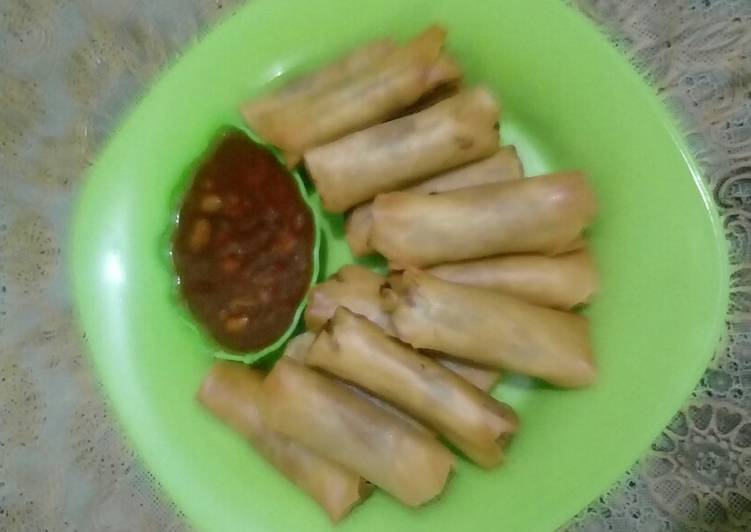 Cara Gampang Membuat Lumpia mini rebung wortel yang Bikin Ngiler