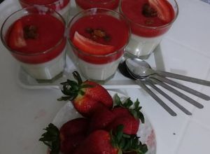 صورة لوصفة تحلية كوؤس الفراولة لذيذة ✨🍓