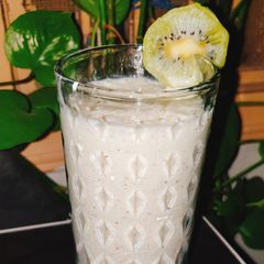 Kiwi smoothie A picture of Kiwi smoothie.