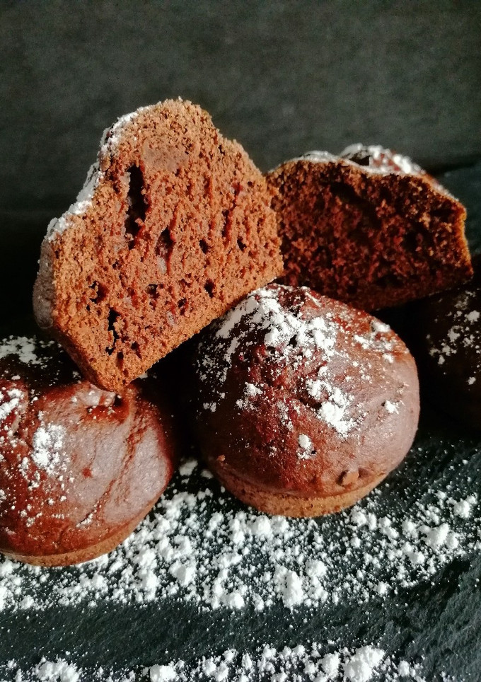 Una foto de Magdalenas de plátano y cacao