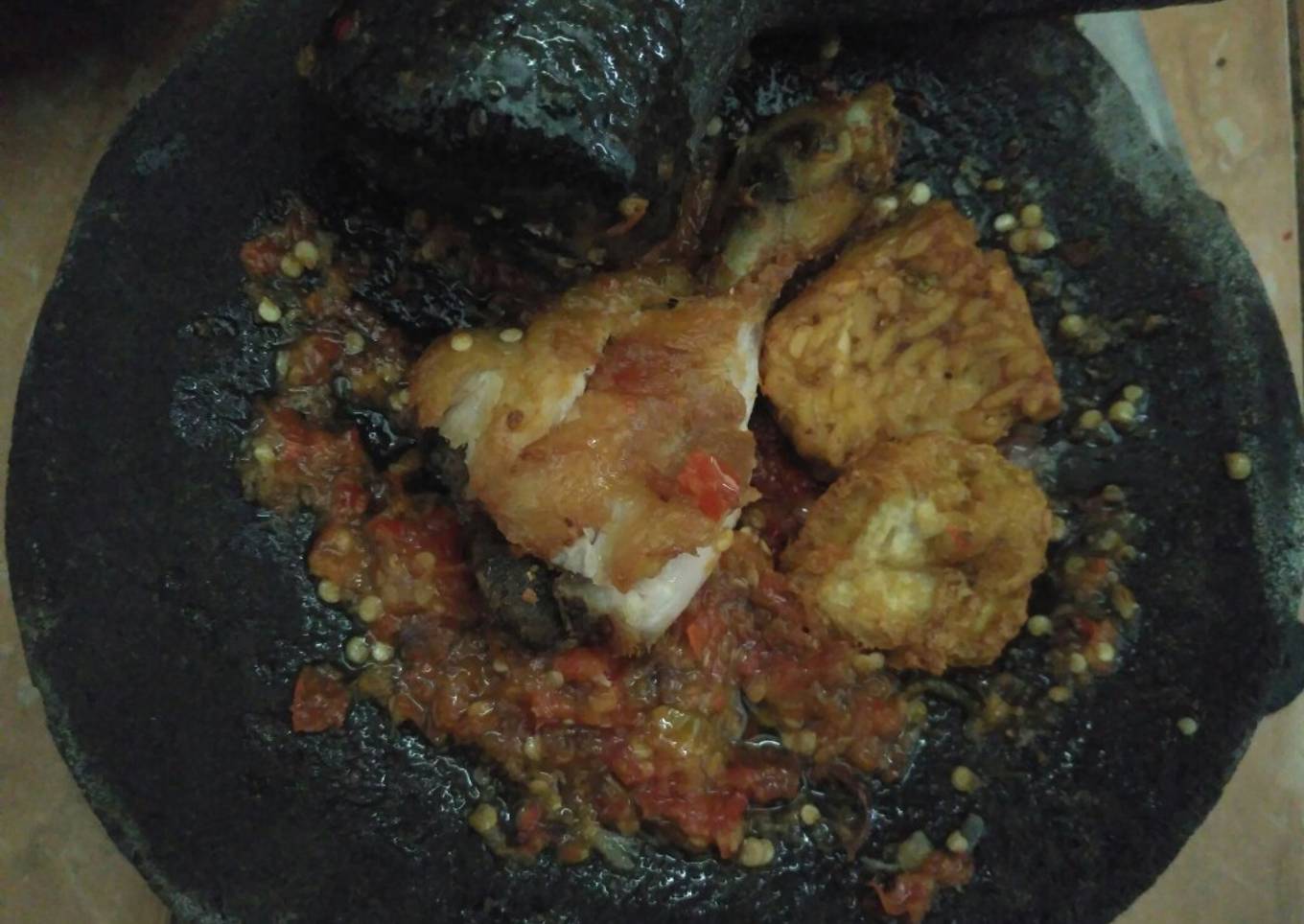 Ayam Tahu Tempe Geprek