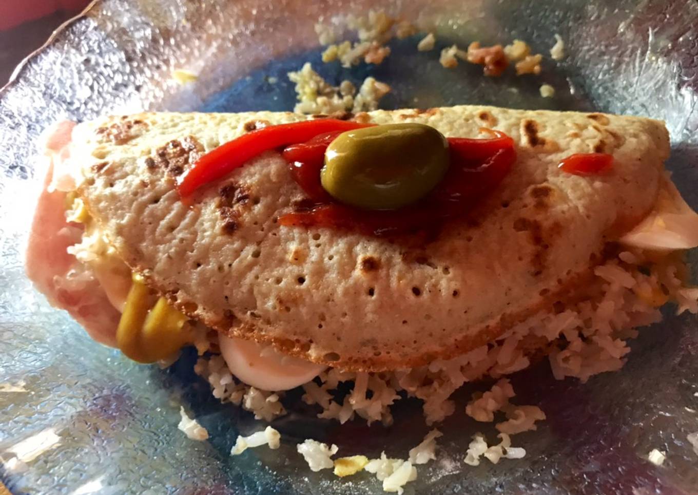 Crepé relleno con jamón, huevo y arroz integral