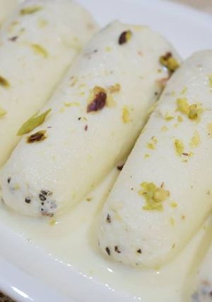 A picture of Malai Kulfi.