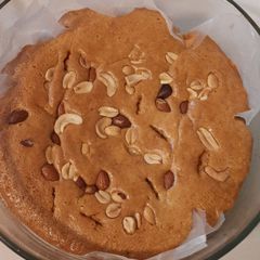 A picture of Homemade Vanila Cake.