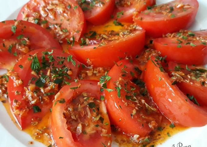 Tomates aliñados con chimichurri rojo Receta de José Antonio Pena Navarro -  Cookpad