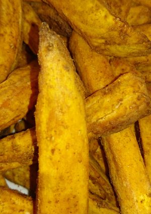 A picture of Air Fried Coriander Chunky Sweet Potato Chips.