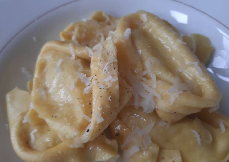 Cappellacci al tartufo burro e parmigiano