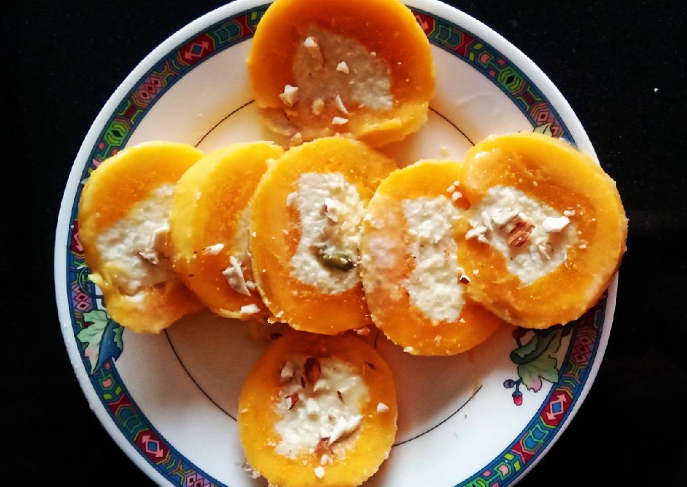Stuffed mango kulfi