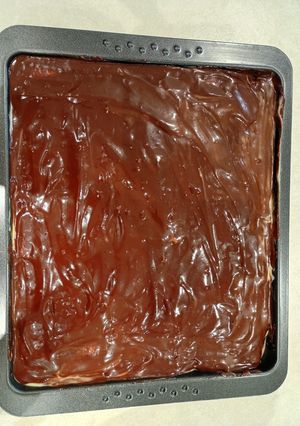 Una foto de Tarta de chocolate, galleta y natillas