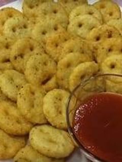 आलू स्माइली (Potato smiley recipe in hindi) रेसिपी मुख्य फोटो