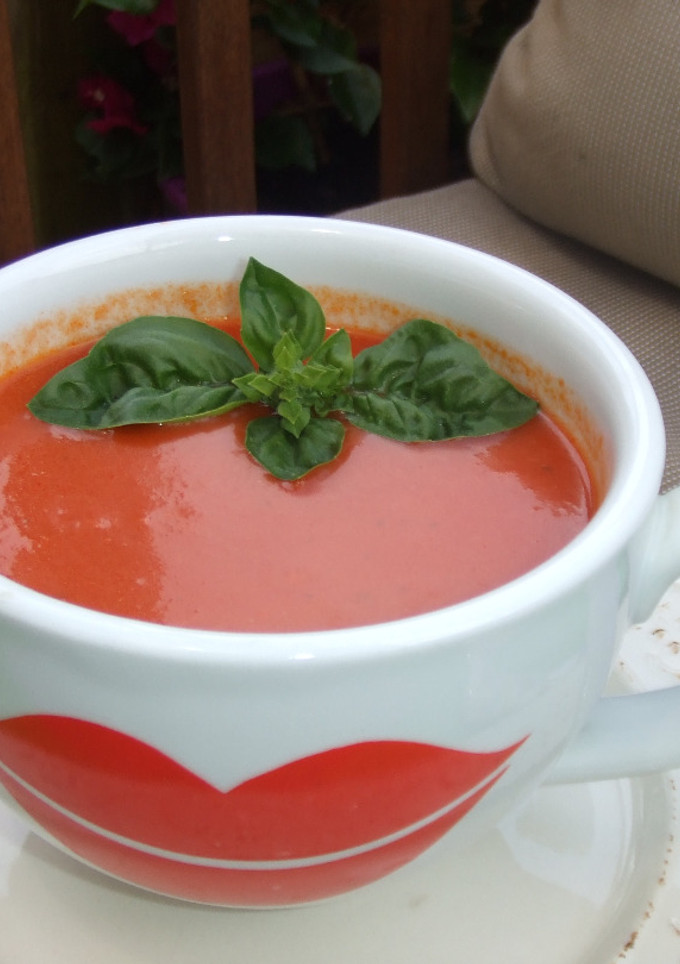 Una foto de Sopa fría de hortalizas y frutas sin pan