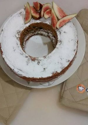 Una foto de Panqué de higos frescos, nuez y pasas