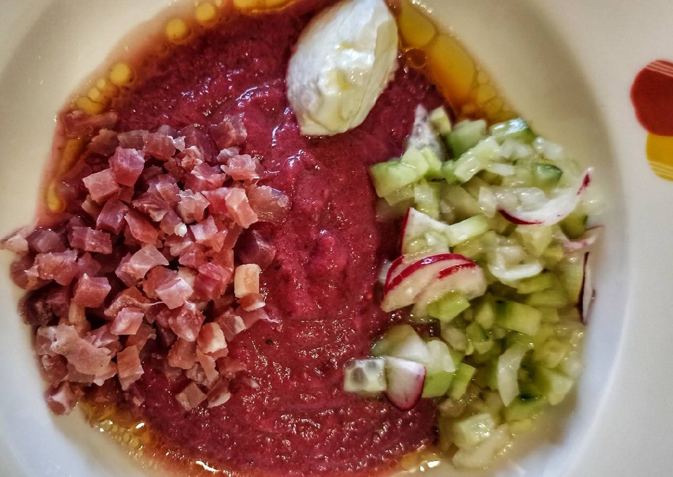 Salmorejo de remolacha y yogurt griego