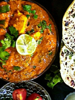 પનીર ટીક્કા મસાલા(Paneer tikka masala recipe in Gujarati) રેસીપી મુખ્ય ફોટો