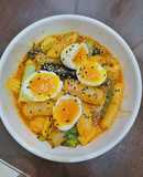 Bánh gạo cay bằng bánh tráng