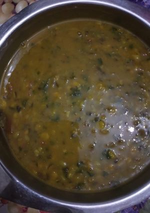 A picture of Green dal.