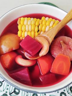 紅菜頭蘋果無花果素湯 的食譜成品照片