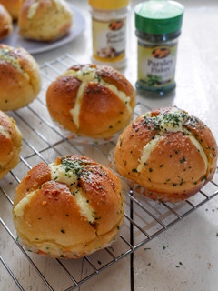 Foto resep Korean Garlic Cream Cheese Bread