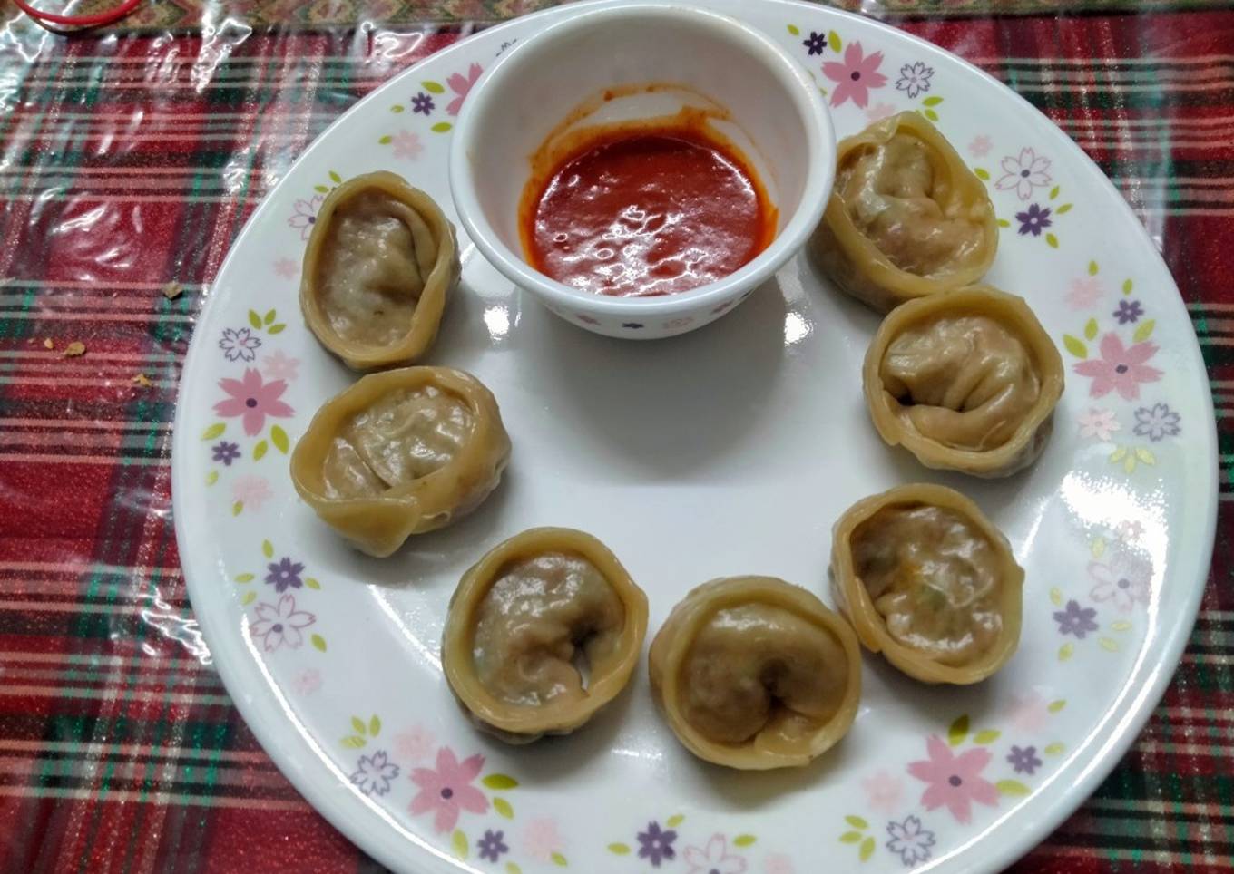 Cauliflower-Cauliflower filled Momos