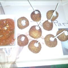 A picture of Masoordal ke lolipop's.