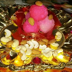 A picture of Pink Nariyal Rasgulla.