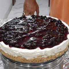 Blue berry cheese cake A picture of Blue berry cheese cake.