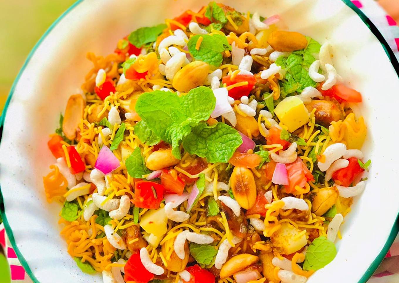 Instant Maggi (Bhel puri)