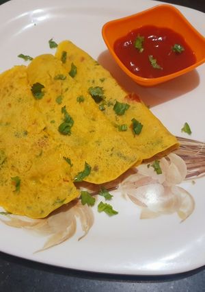 বেসন চিলা(besan chilla recipe in Bengali) রেসিপির প্রধান ছবি