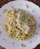 Pasta con Merluza y picada