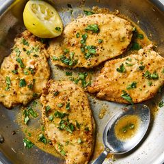 A picture of Lemon Pepper Chicken Plate.