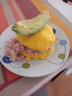 Una foto de Causa de atún