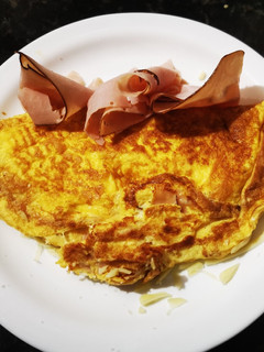 Una foto de Omelette de jamón y queso