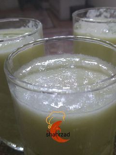 عکسی از دستور اسموتی طالبی و موز