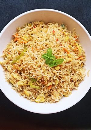 এগ ফ্রায়েড রাইস (Egg Fried rice recipe in Bengali) রেসিপির প্রধান ছবি
