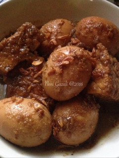 Foto resep Semur Telur & Tahu Sederhana
