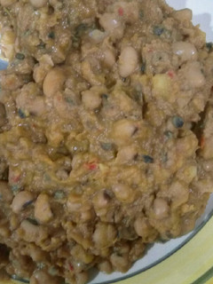A picture of Beans nd plantain jellof.