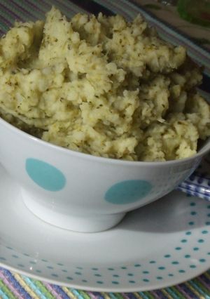 Foto principal de Puré de patatas, nabos y brócoli a la mantequilla