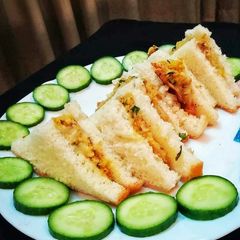 A picture of Potato cheese sandwich.