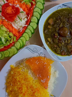 عکسی از دستور قرمه سبزی با کرفس مجلسی