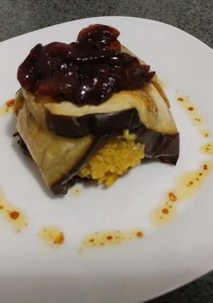 Foto di Tortino veloce di melanzane, quinoa e cipolle caramellate